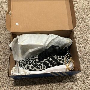 Adidas swift run shoes